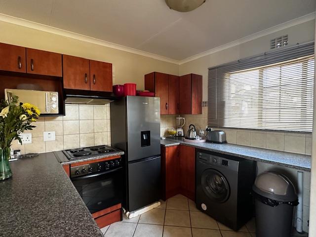 2 Bedroom Property for Sale in Hillside Free State